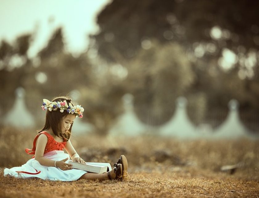 niña-leyendo
